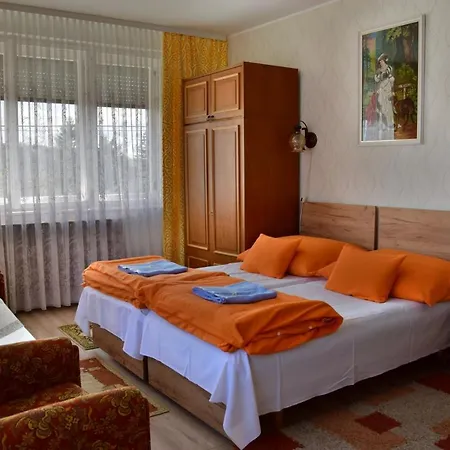 Pesti Vendeghaz Guest house